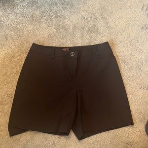 Rafaella women’s shorts ~ size 8